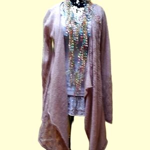 Shae alpaca wool.blend topper